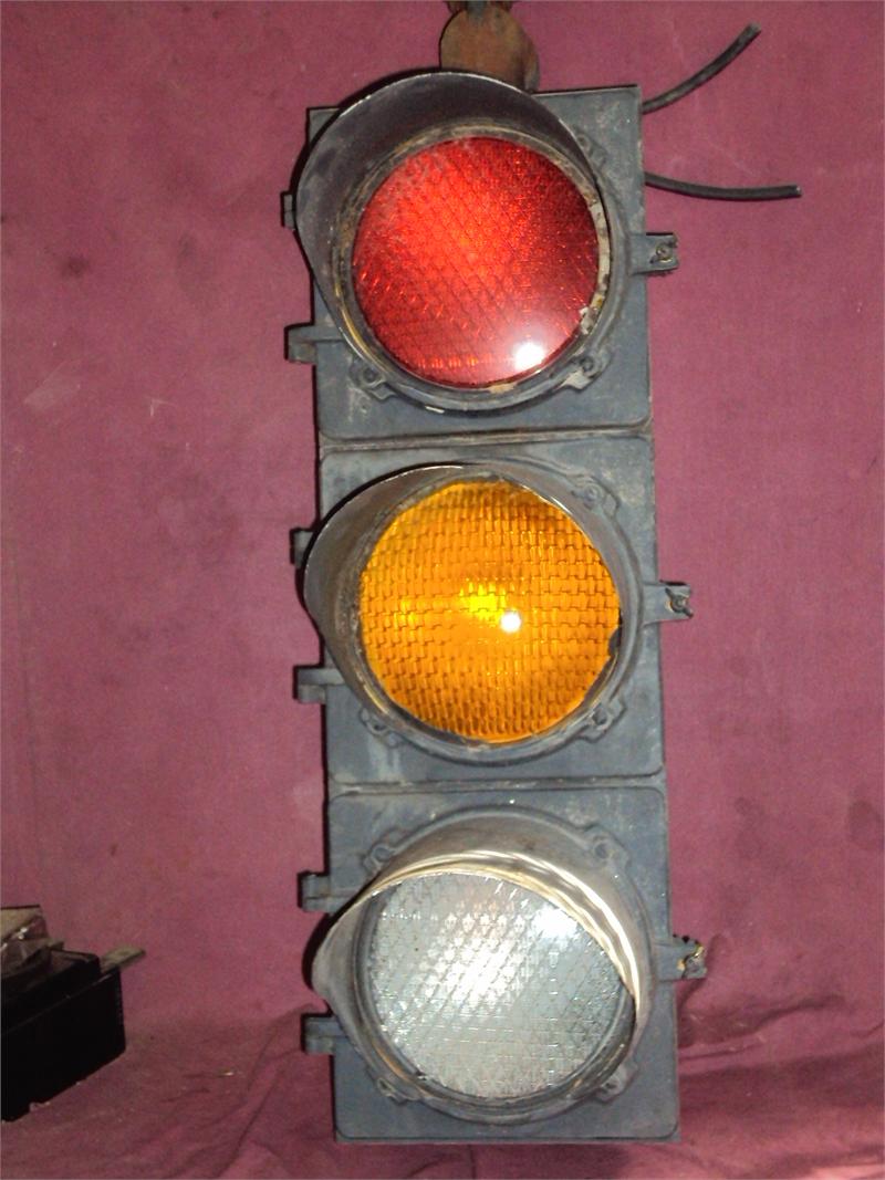 8 inch Lens Traffic Light w/sequencer